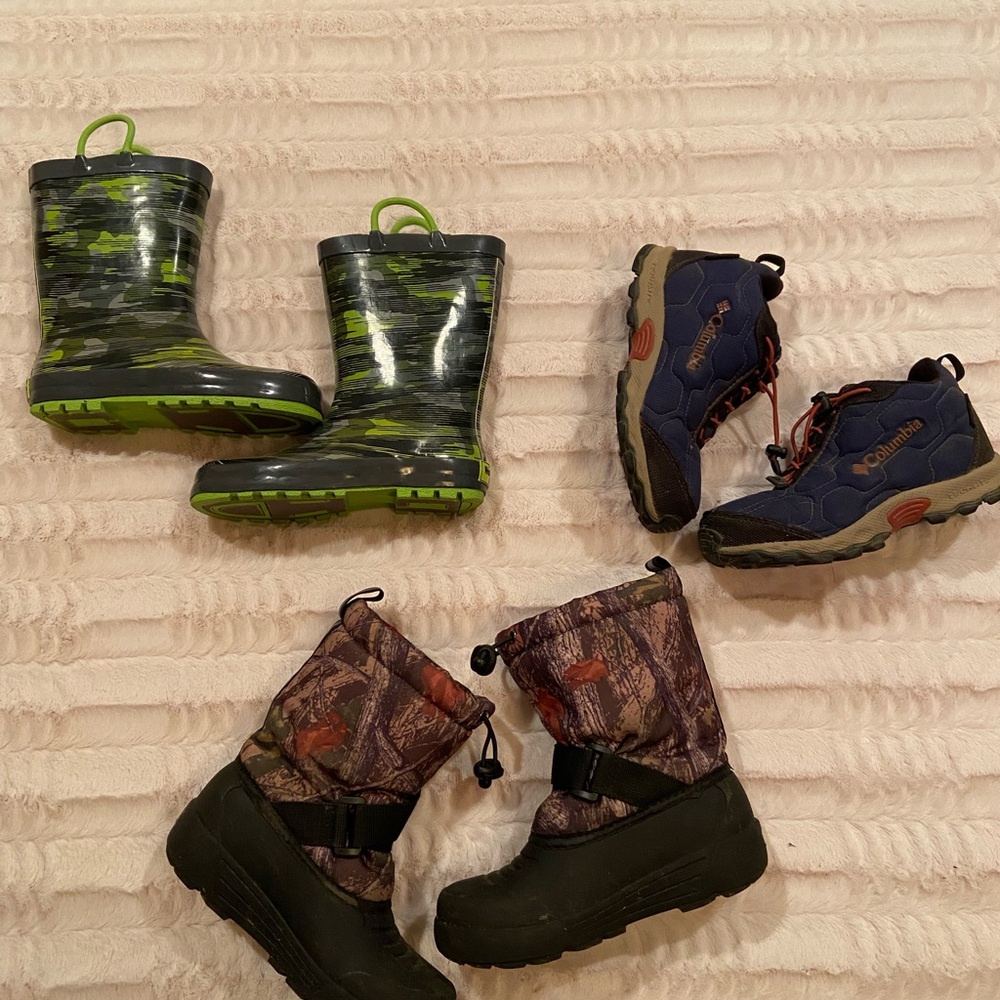 Kids' Camouflage and Blue Boots Set